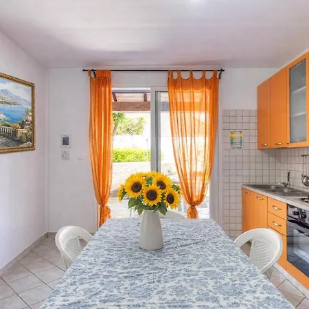 L' Arancio - Bilocale Con Giardino E Parcheggio Сasa de vacaciones Marina Di Pescoluse